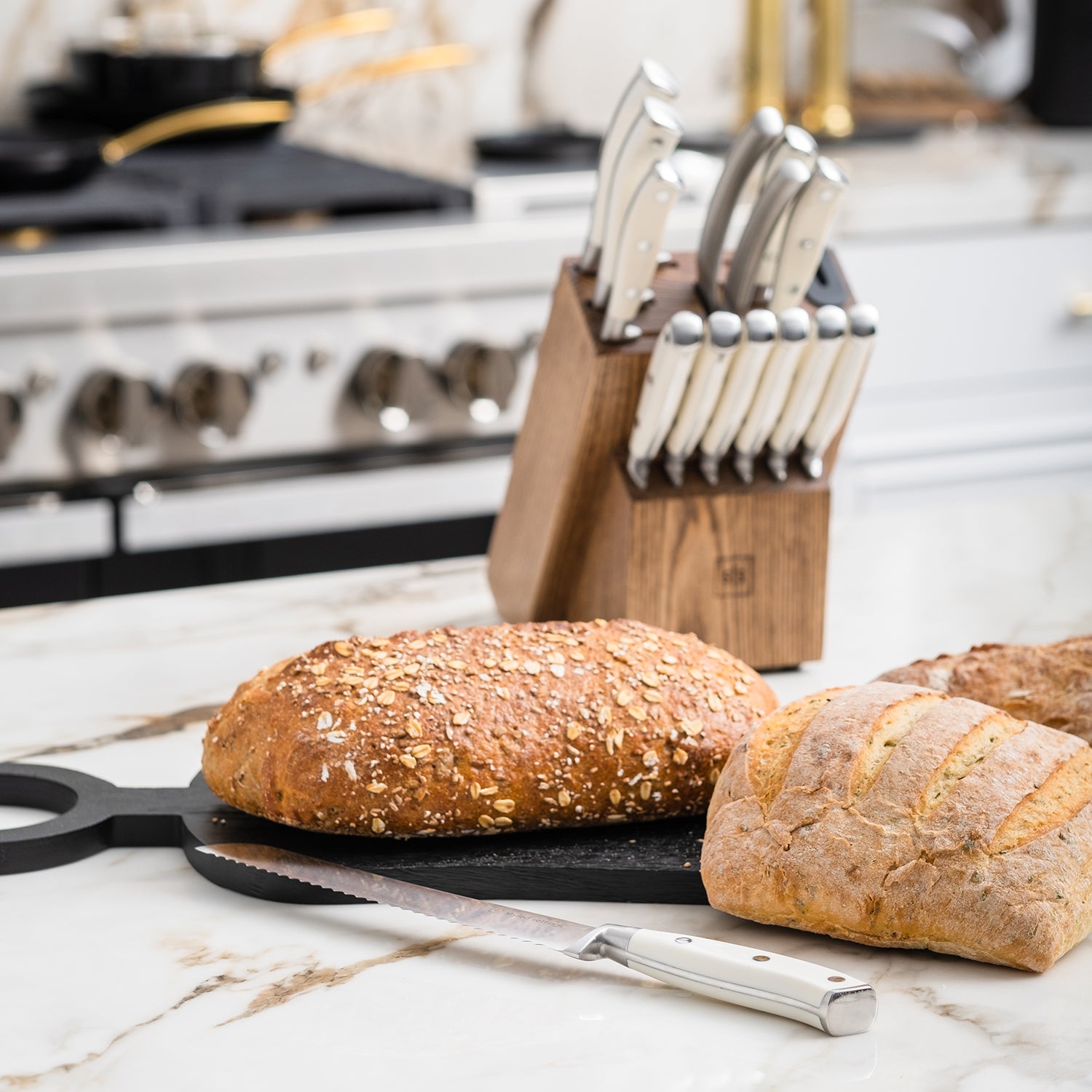 White and Silver Knife Set with Self-Sharpening Block - Styled Settings