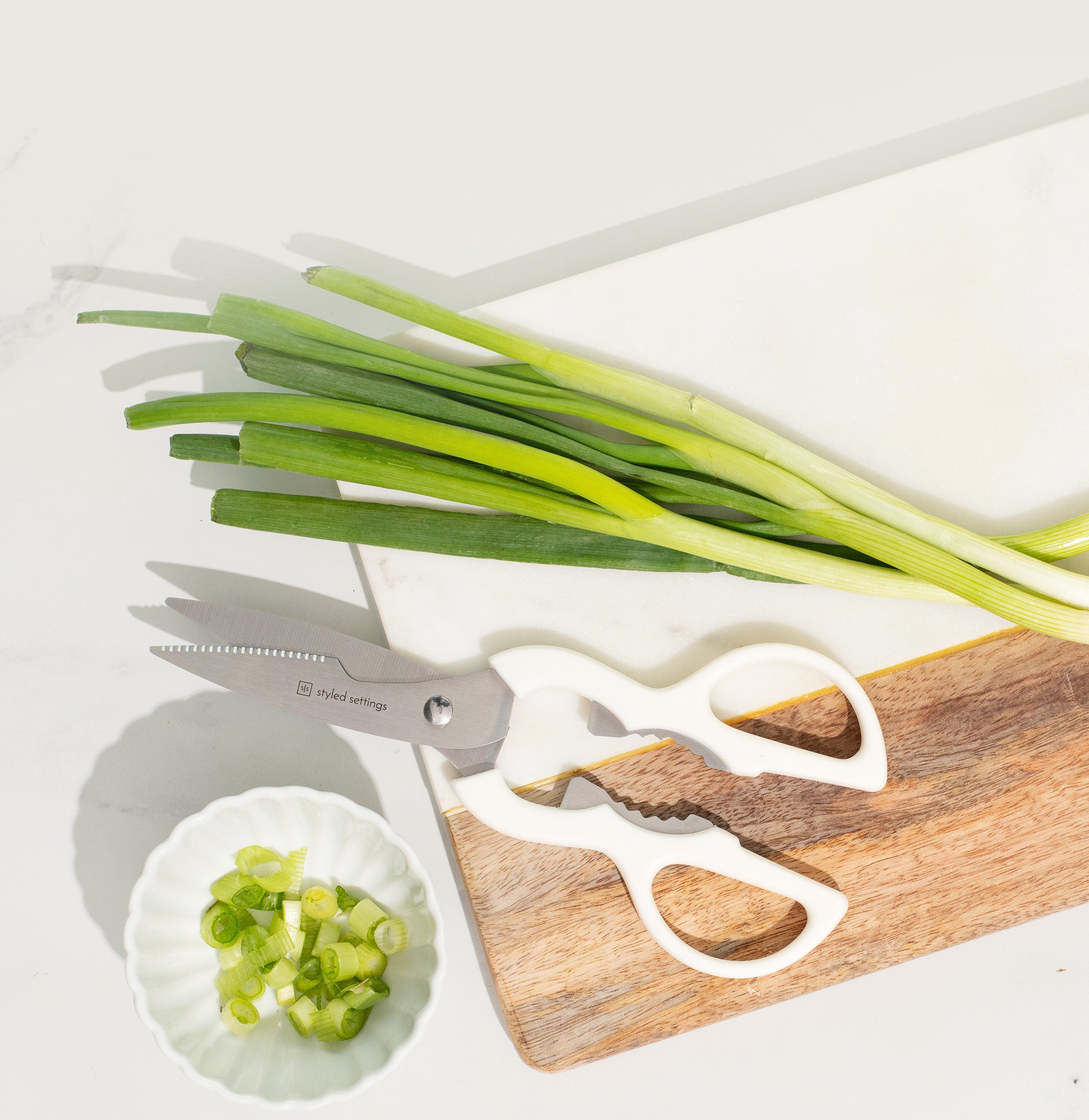 White and Silver Riveted Knife Set with Ashwood Self-Sharpening Block