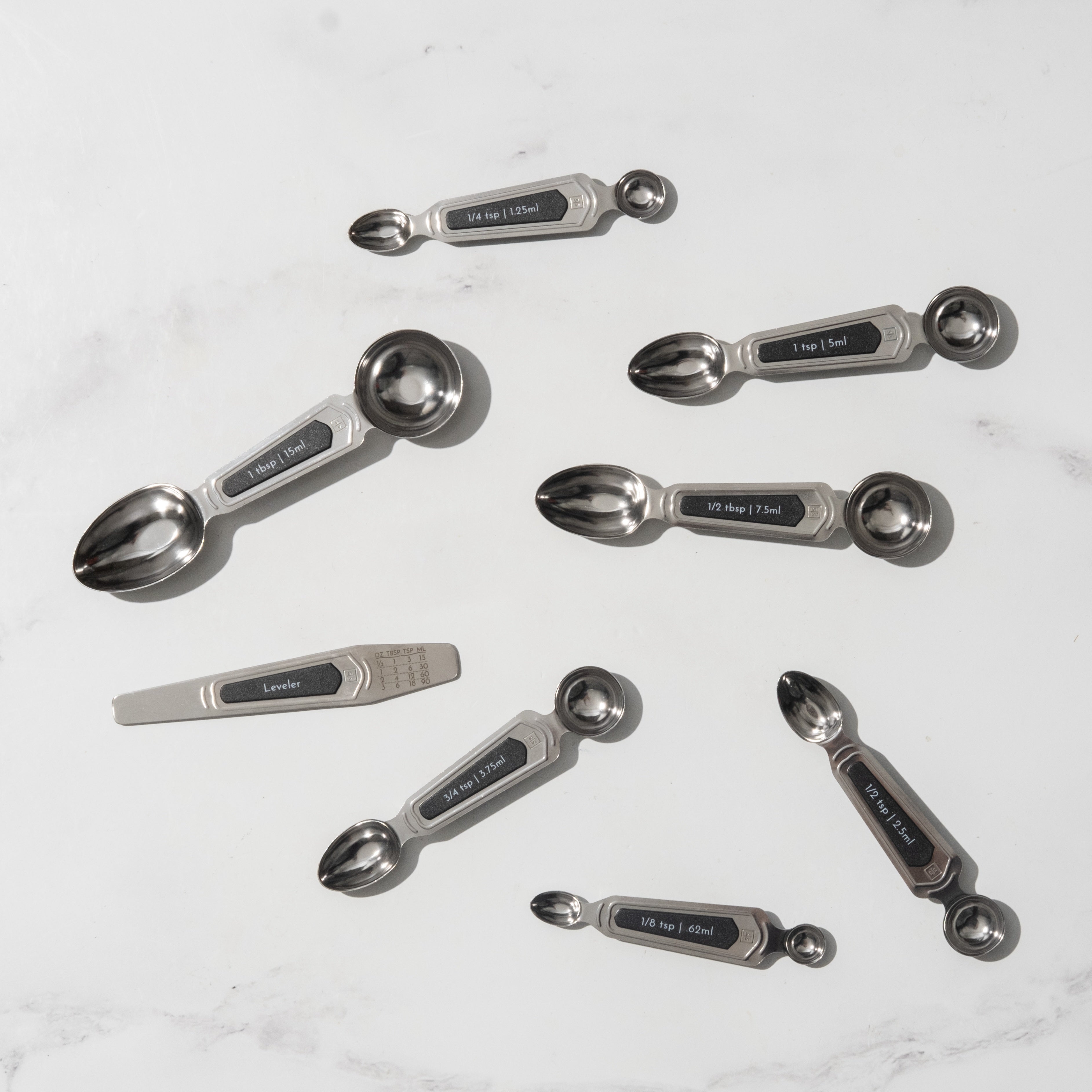 Timeless Silver Magnetic Measuring Spoons Set
