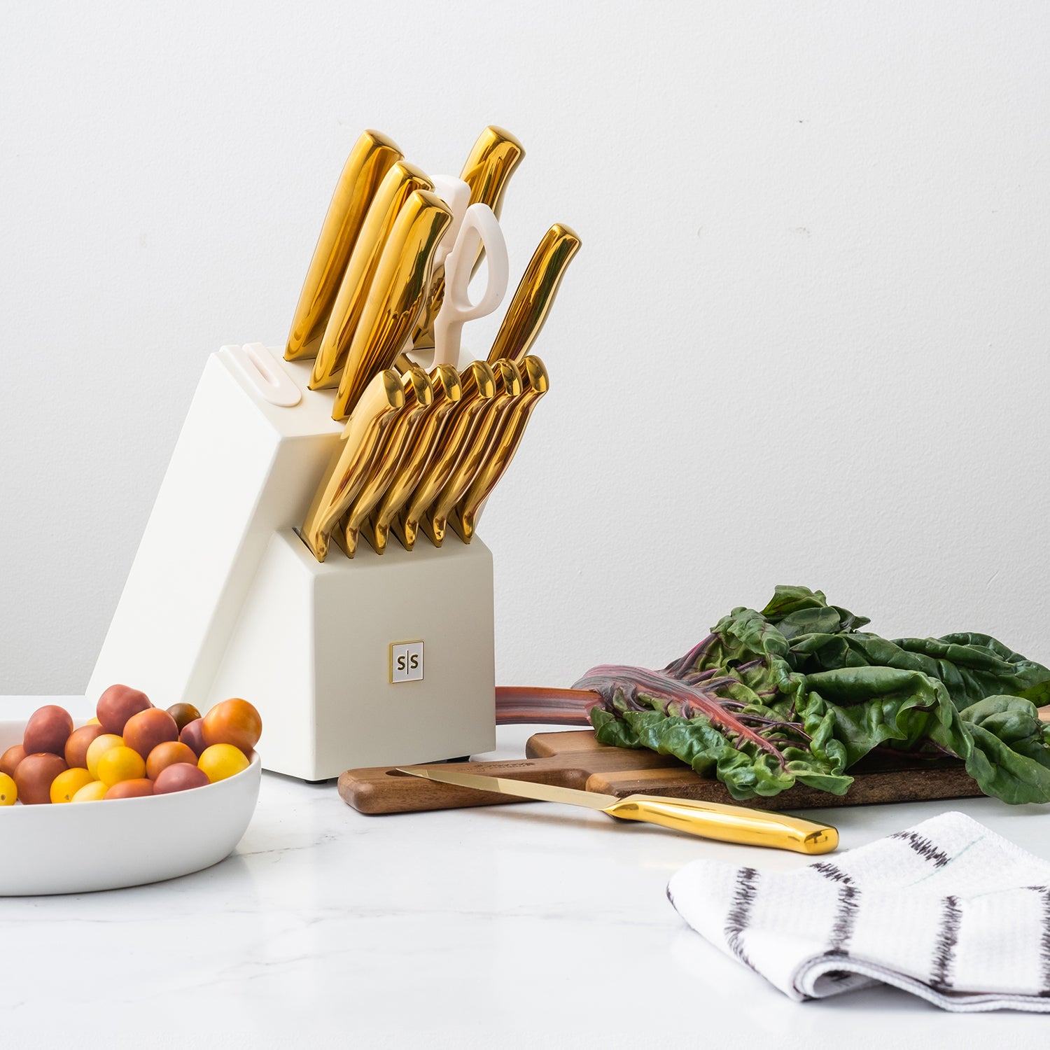 White and Gold Knife Set with Ashwood Self-Sharpening Block